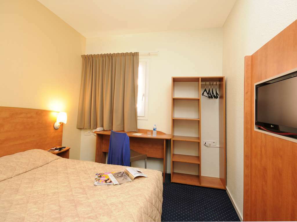 Ibis Budget Bourgoin Jallieu Centre Buitenkant foto